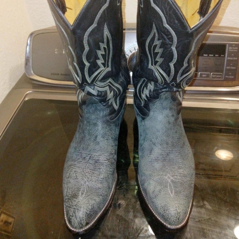 Tony Lama 6250 12d shrunken shoulder suede